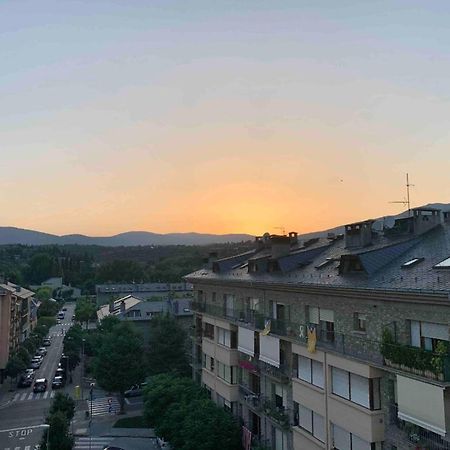 Atic Panoramic A La Seu D'Urgell Apartment Exterior photo