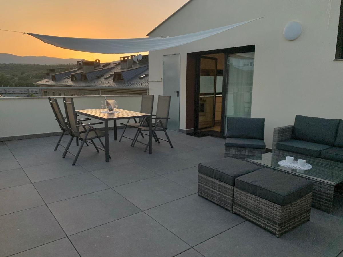 Atic Panoramic A La Seu D'Urgell Apartment Exterior photo
